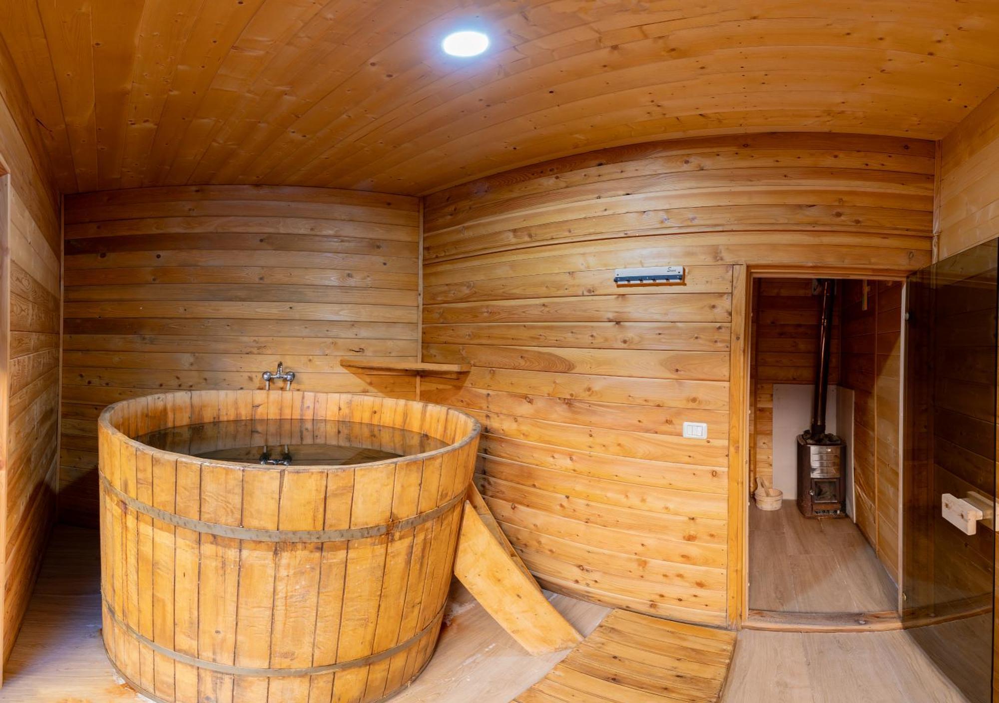 Bed and Breakfast Casa Izvorul Negru Moisei Exteriér fotografie